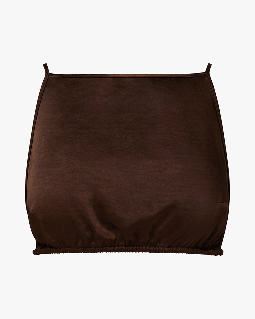 Square Back Magic: Unveil Your Confidence. Chic Top with a Bold Surprise.